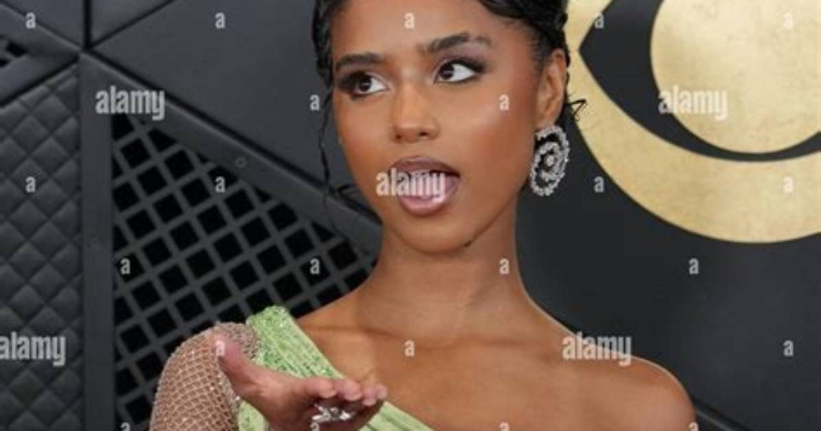 Vashtie Kola
