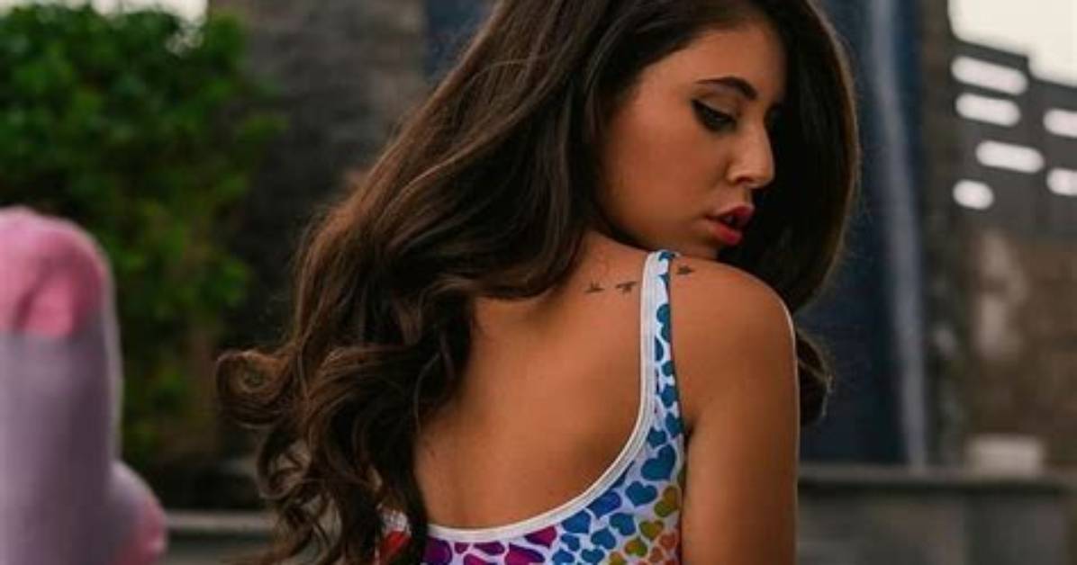 Violet Summers Net Worth