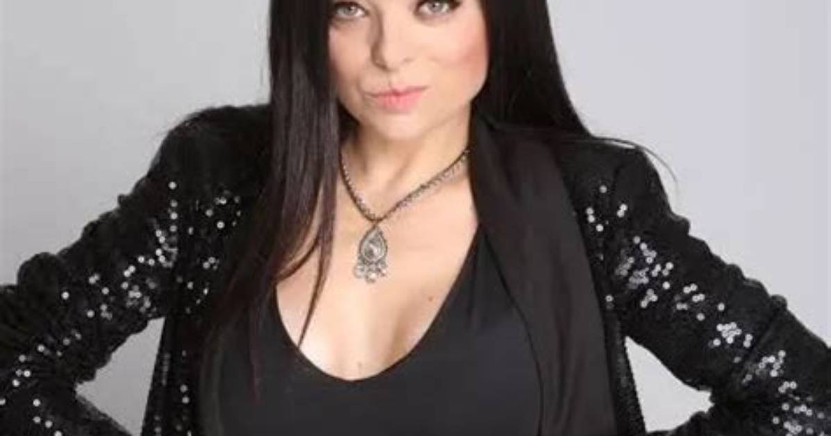 Violeta Isfel Net Worth