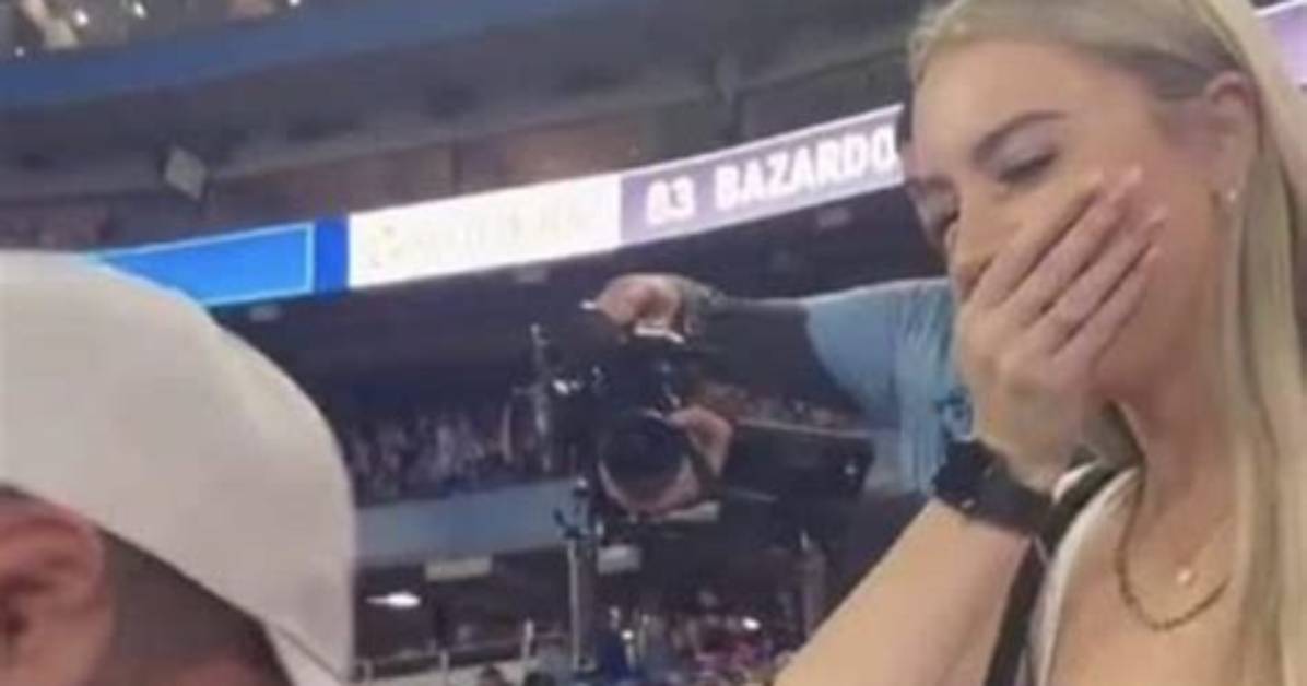 Watch Man Gets Slapped in the Face by His Girlfriend for Ring Pop Proposal During Blue Jays Game, Video Goes Viral on Reddit and Twitter