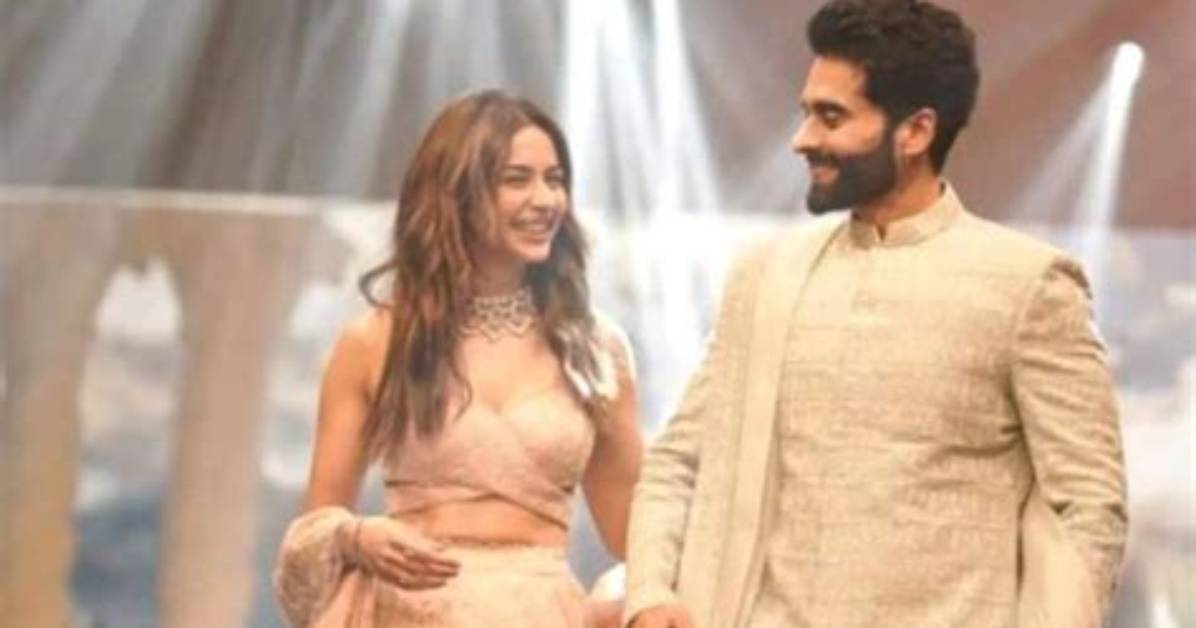 Watch: Rakul Preet Singh-Jackky Bhagnani Walk Hand-in-Hand at Goa Airport; Newlyweds Stun in Traditional Attire