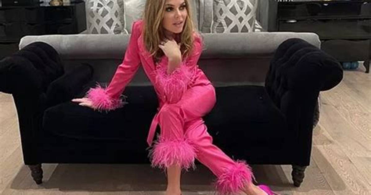 Were Does Amanda Holden Live?