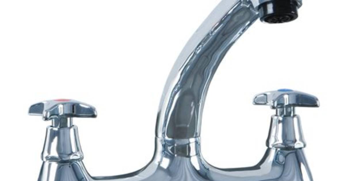 What Are Deck Mounted Taps