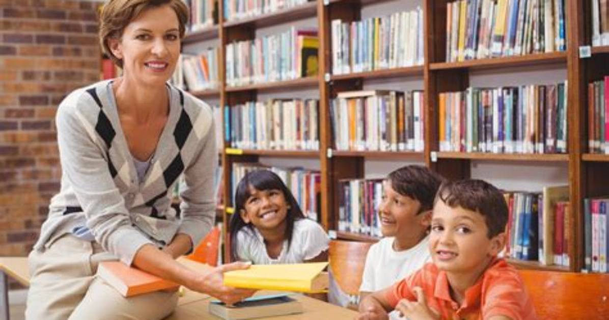 What Do School Librarians Do for Students?