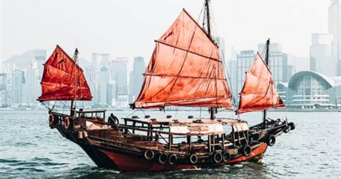 What Does a Junk Boat Look Like