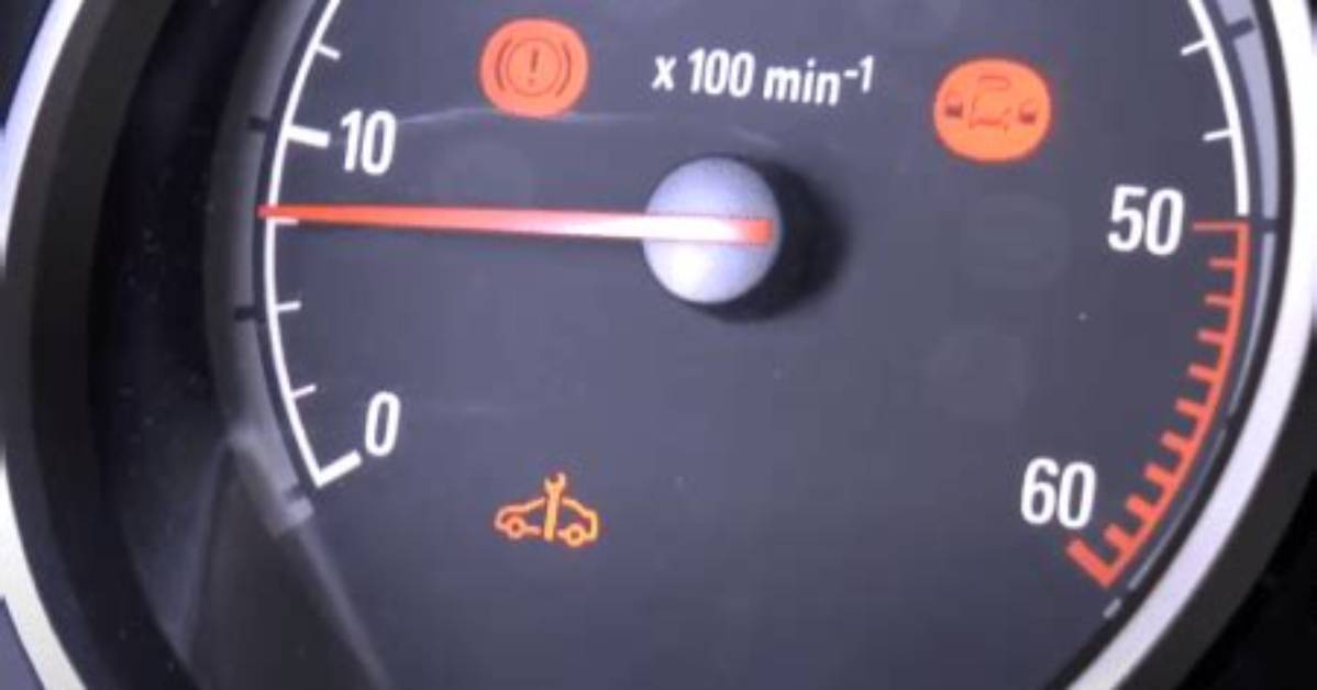 What Does Car and Spanner Light Mean on Astra?