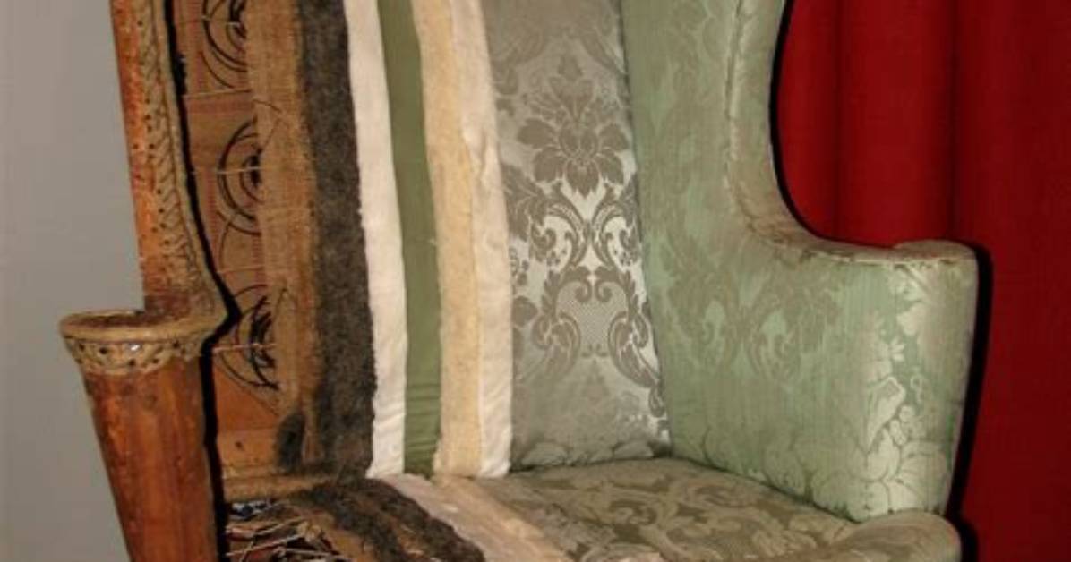 What Does Fully Upholstered Mean?