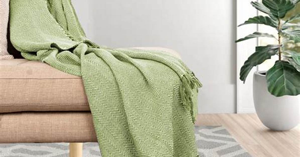 What Is a Bed Throw
