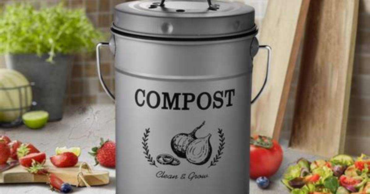 What Is a Compost Pail