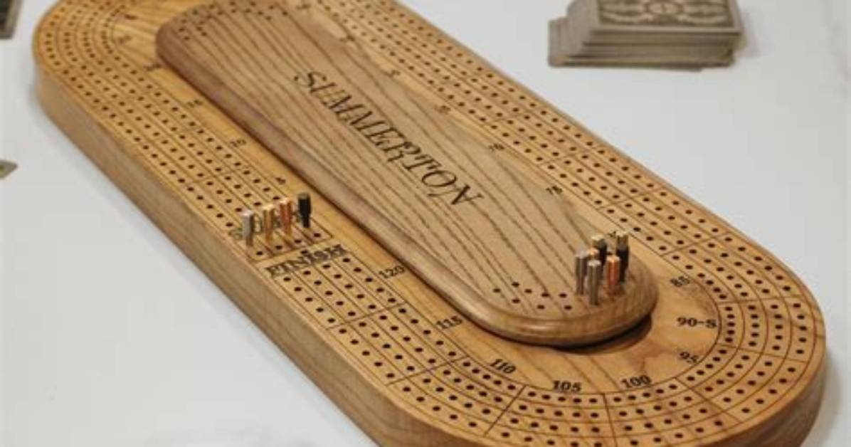 What Is a Cribbage Board