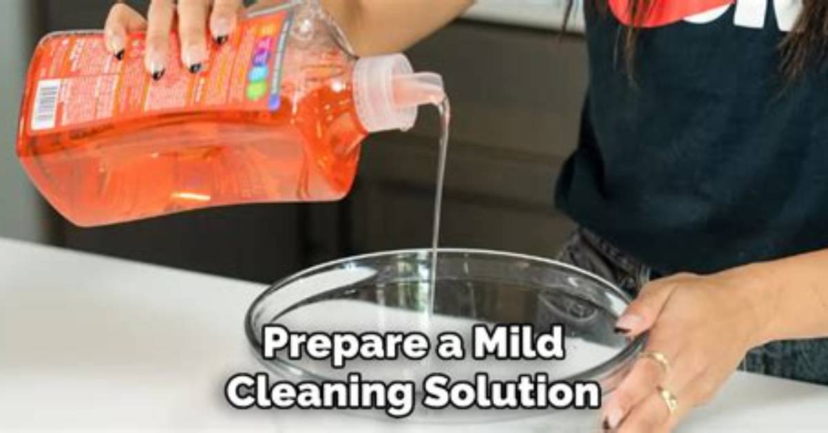 What Is a Mild Cleaning Solution?