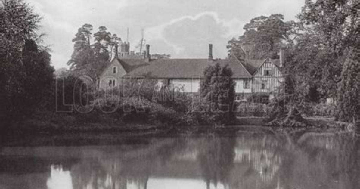 What Is a Moated Grange?