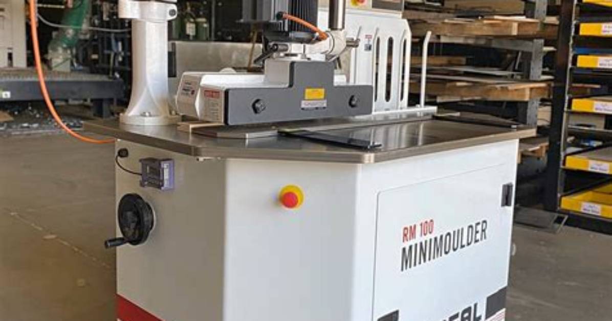 What Is a Moulder Machine?