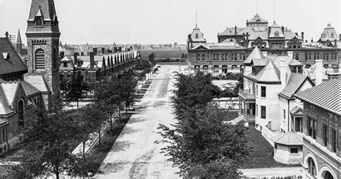 What Is a Pullman Town