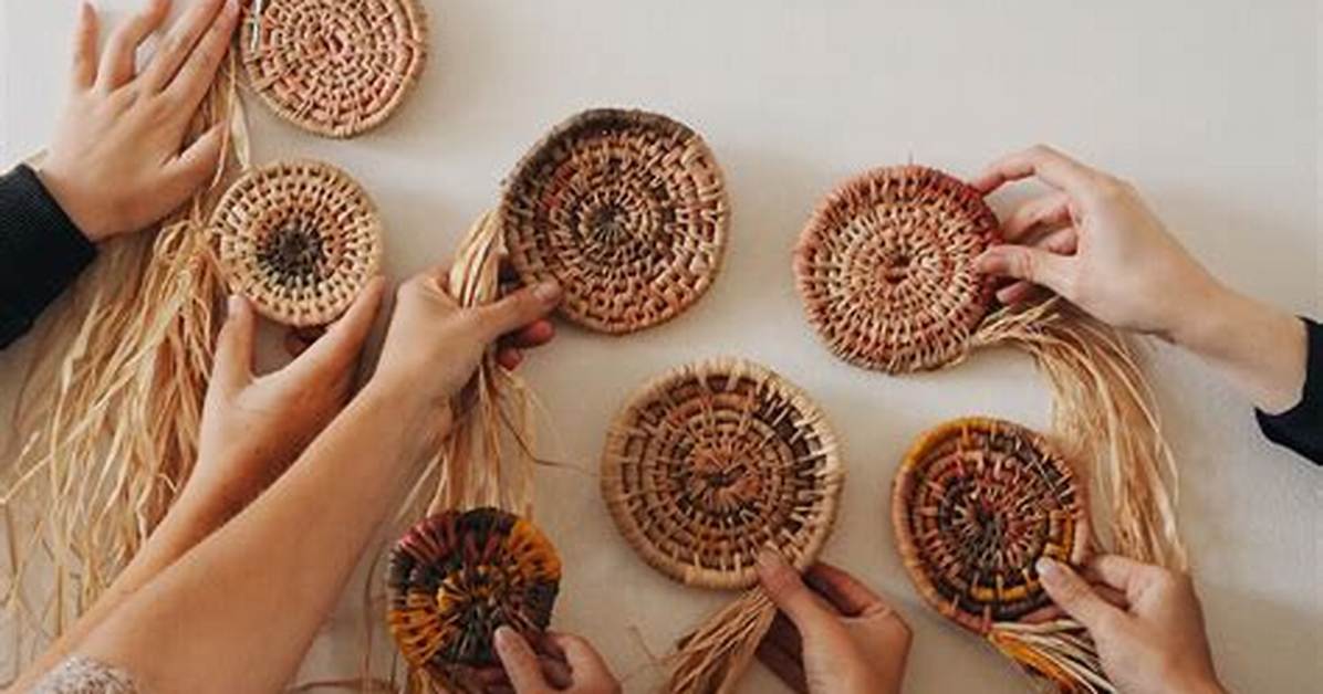 What Is Raffia Weaving
