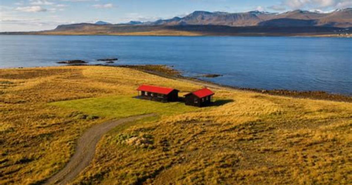 What Makes a Place Remote