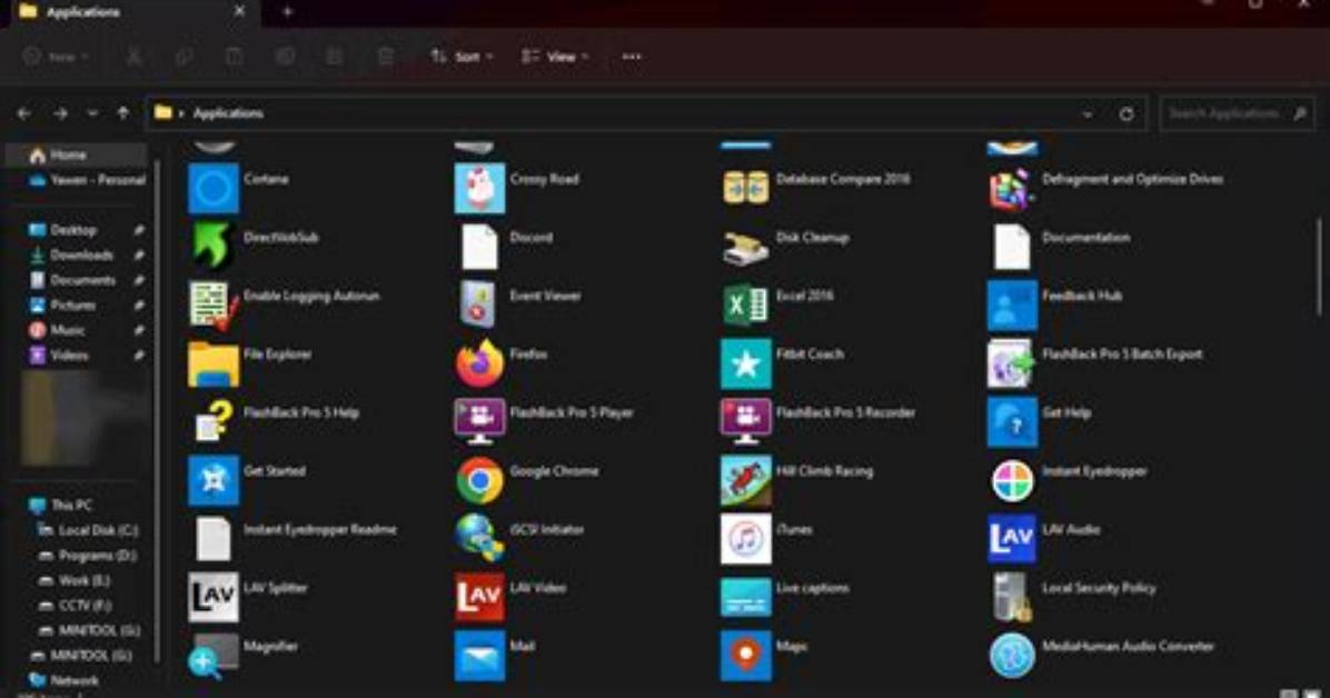 What Programs Are Installed on Windows 10?