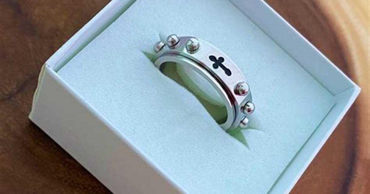 What's a Rosary Ring?