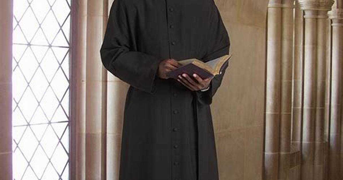 What's a Synonym for Cassock?
