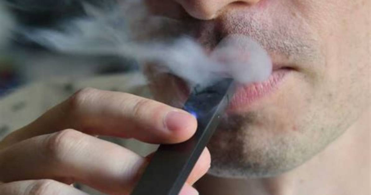 What's It Mean When Juul Flashes Blue?