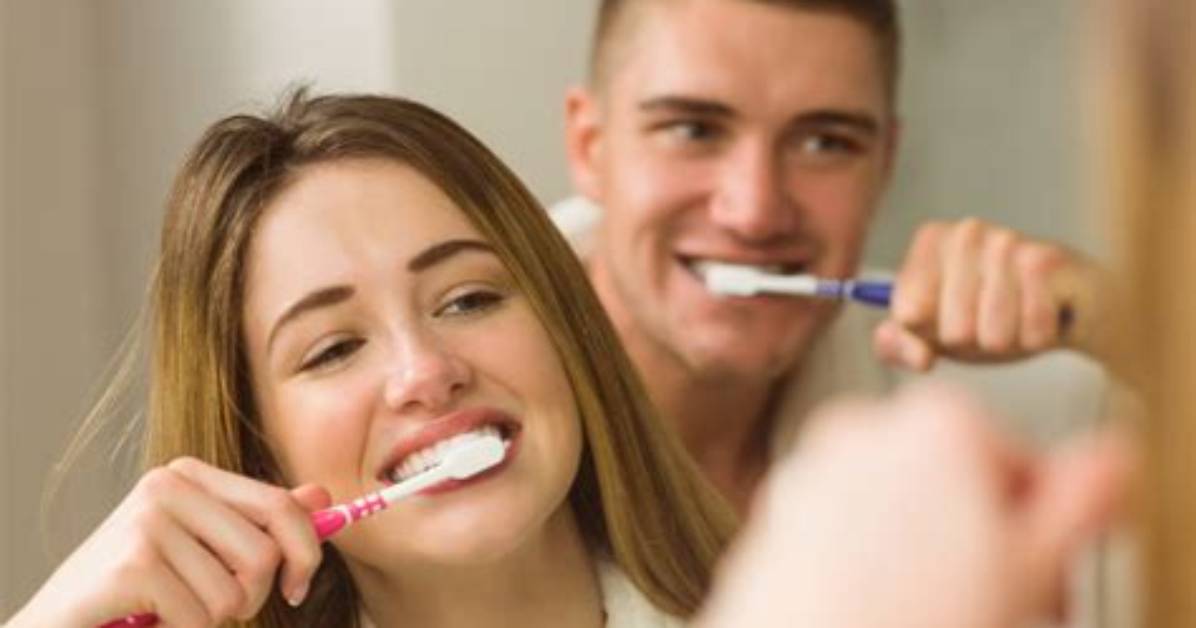 What Toothpaste Do You Use for Veneers?