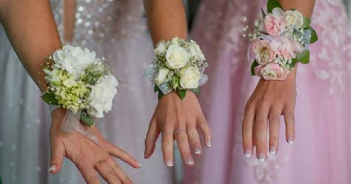 When Are Corsages Worn?