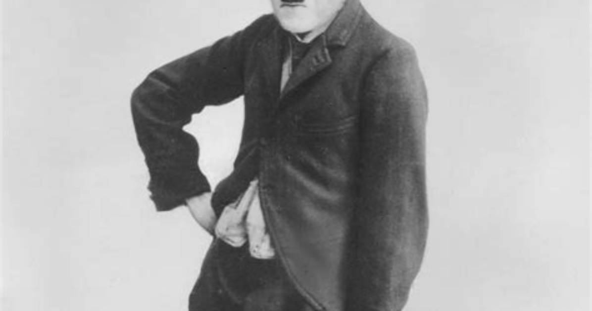 When Charlie Chaplin Born?
