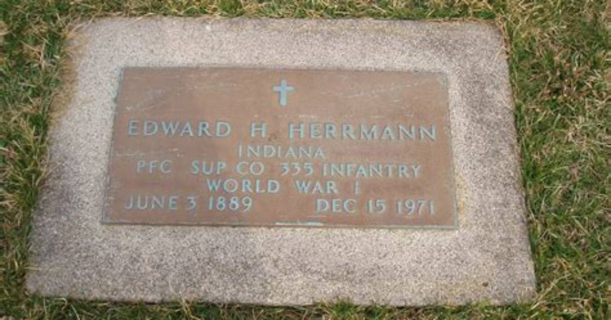When Did Edward Herrmann Pass Away?