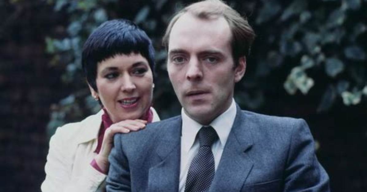 When Did Simon Cadell Die?