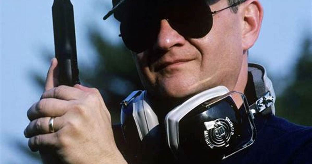 When Did Tom Clancy Die?