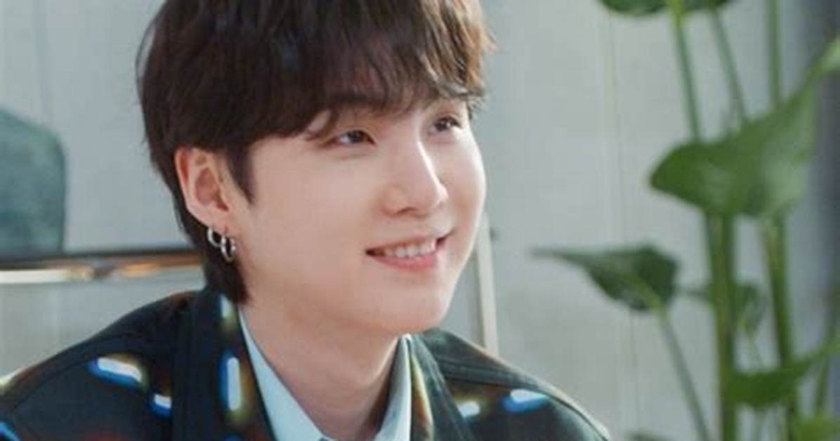 When Did Yoongi Get Holly?