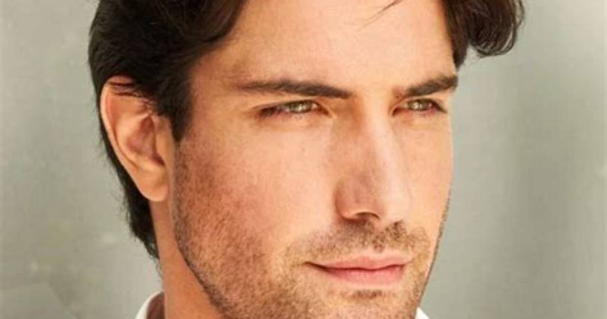 When Do Men’s Cheeks Become Stubble?