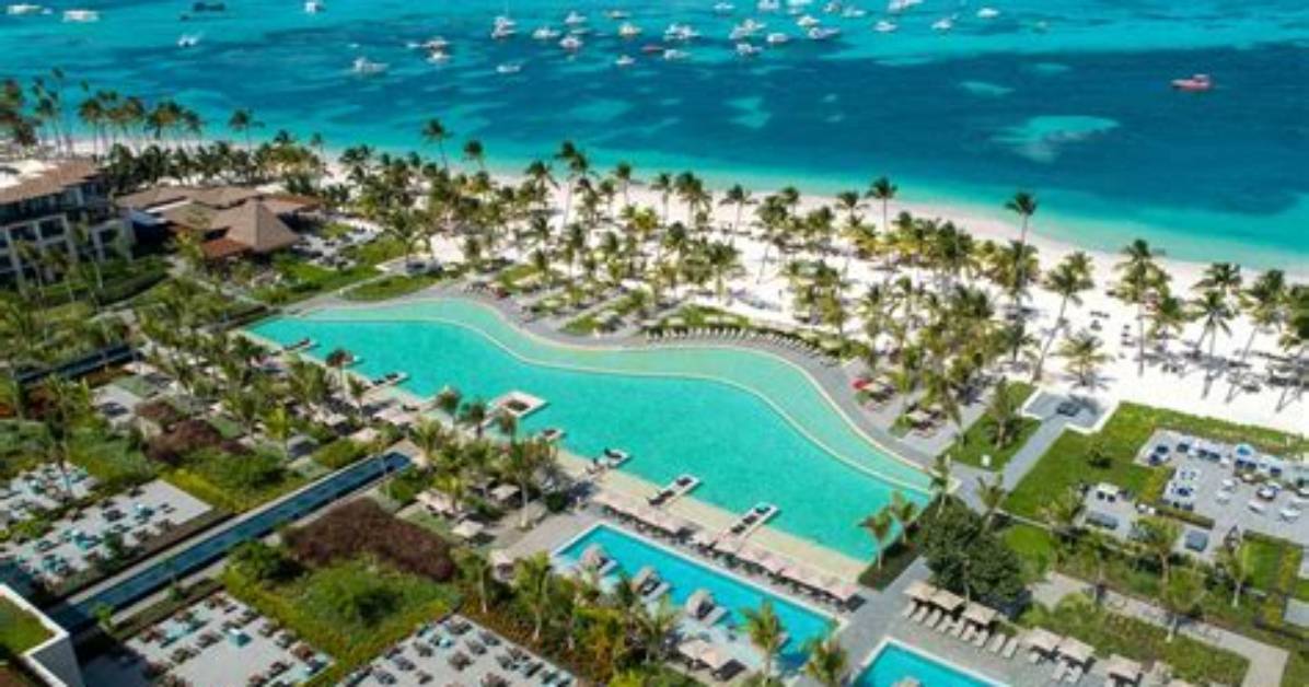 When Does Lopesan Costa Bavaro Open?
