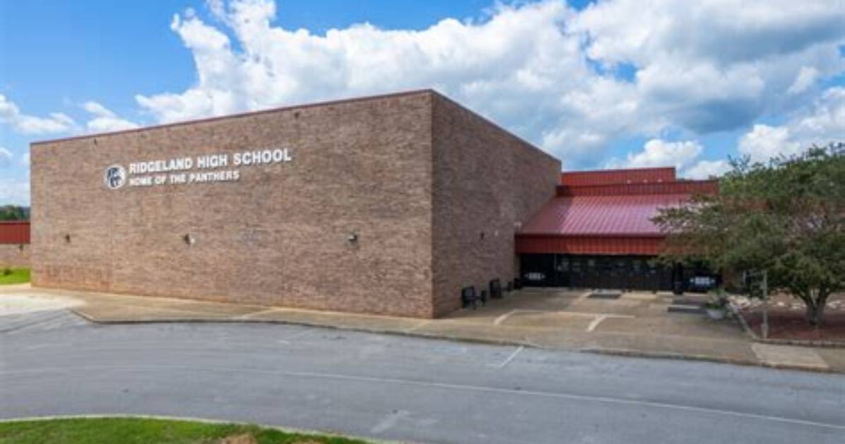 When Does Ridgeland High School Start?