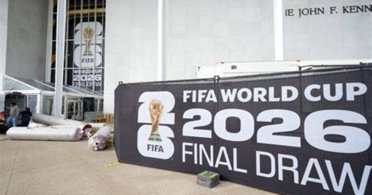When Does World's Start League of Legends 2021