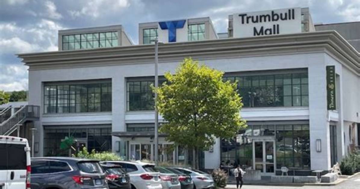 When Is Trumbull Mall Opening?