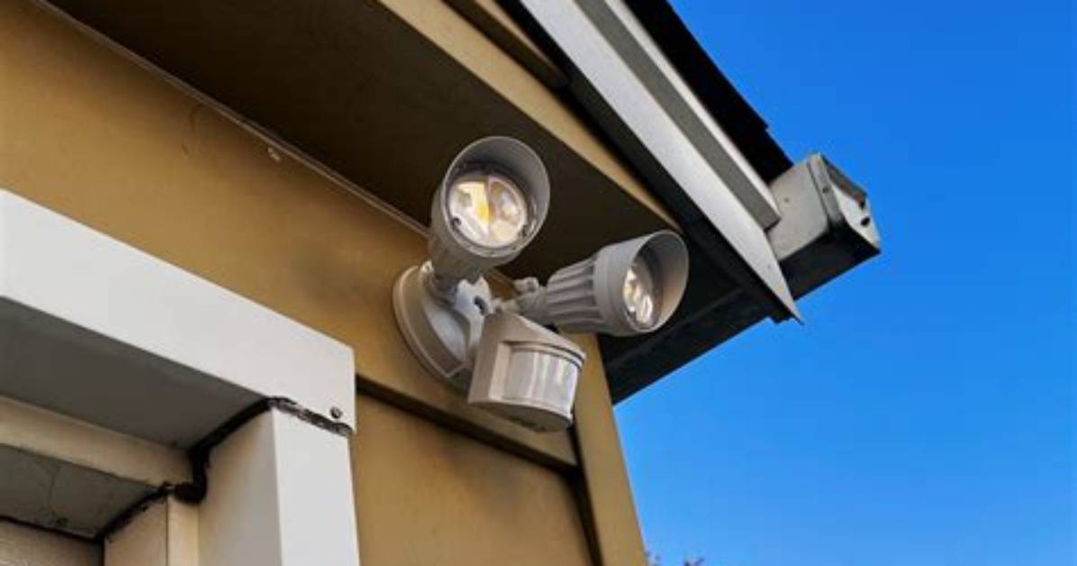 When Should You Use Flood Lights