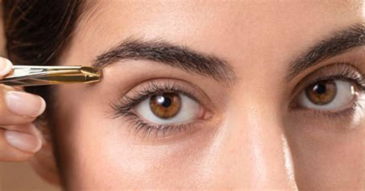 When to Start Tweezing Eyebrows?