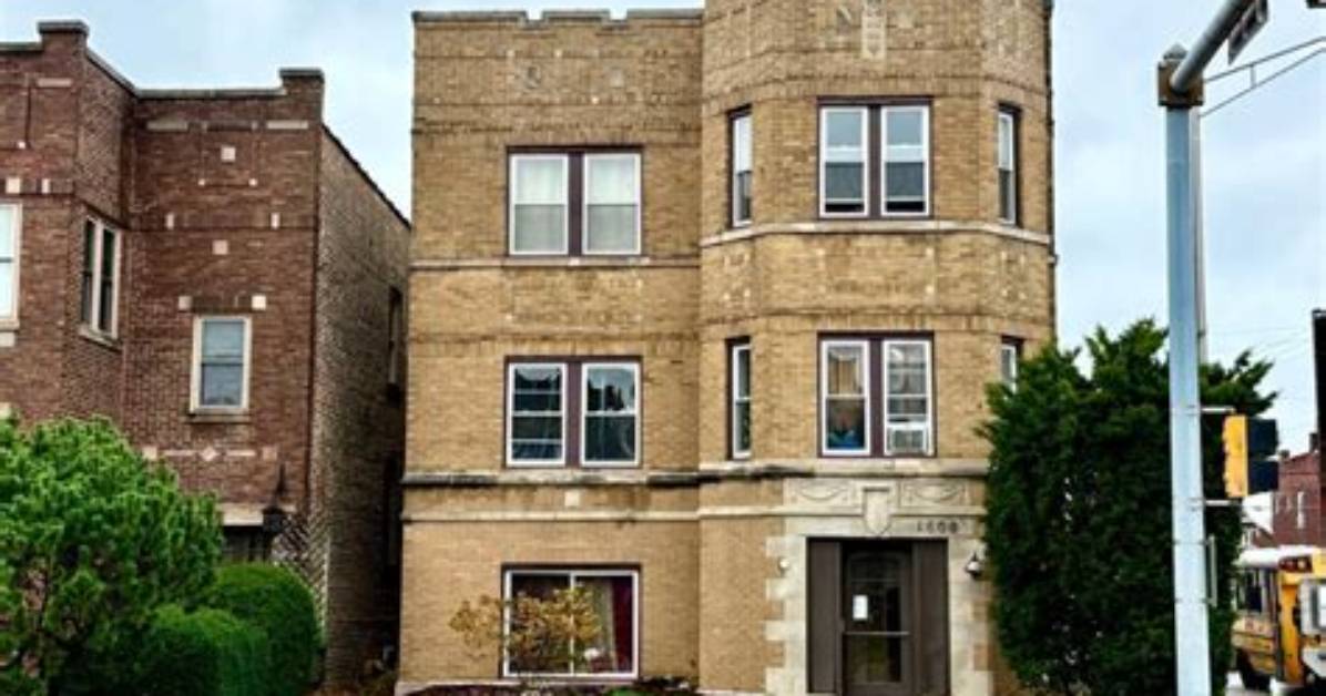Where Did Capone Live?