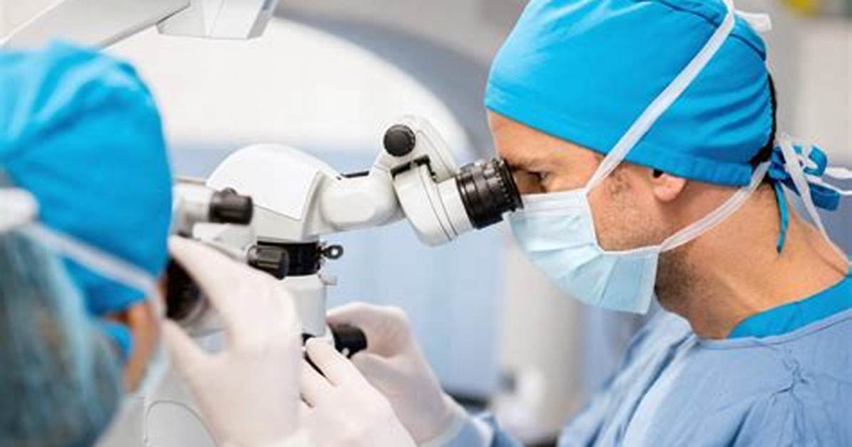 Where Do Ophthalmologists Work?