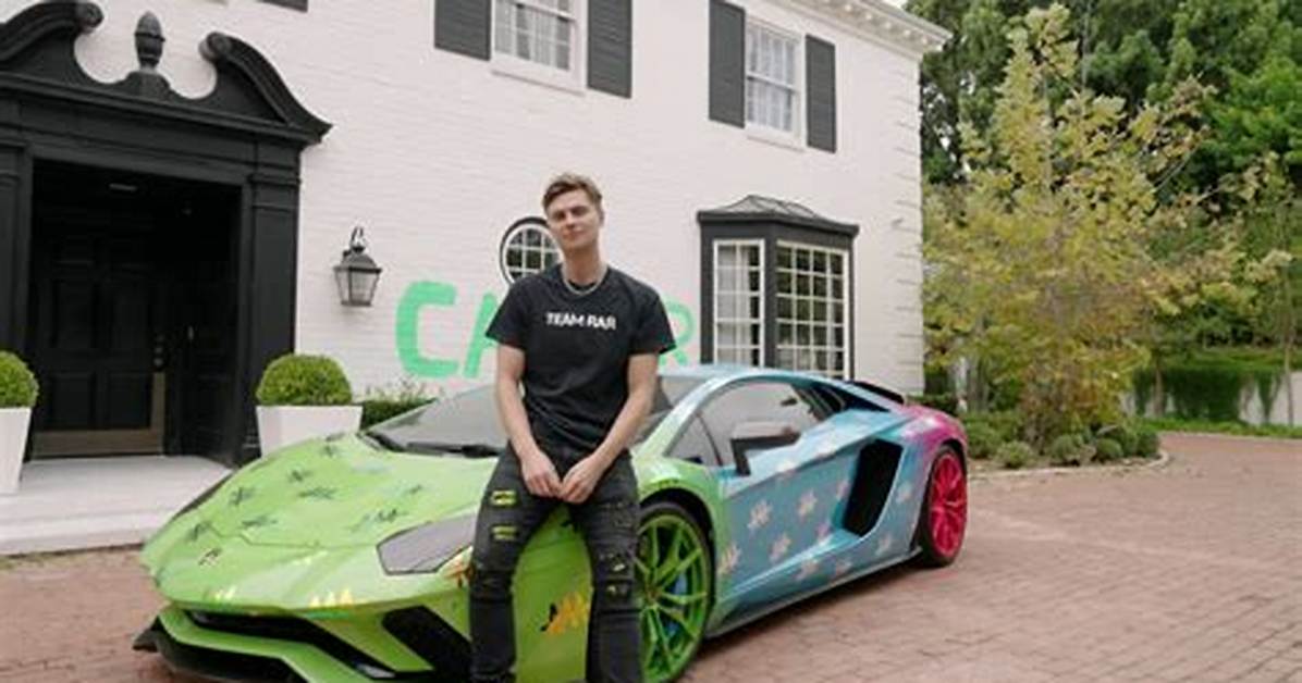 Where Does Carter Sharer Live?