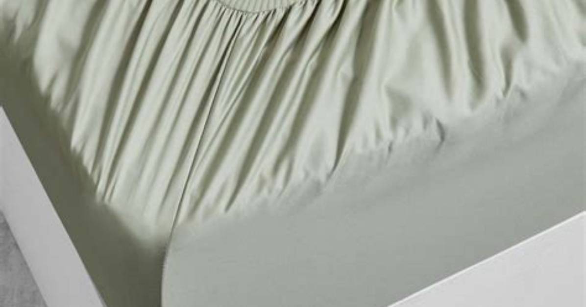 Where Does Elastic Go on Fitted Sheets