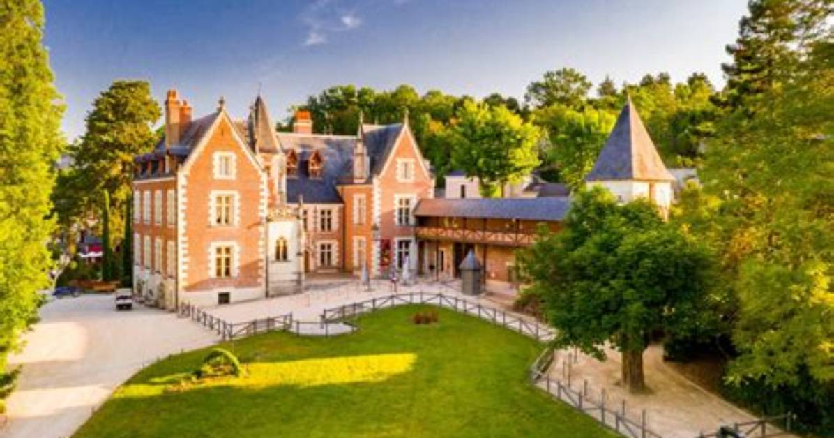 Where Is Clos Luce?