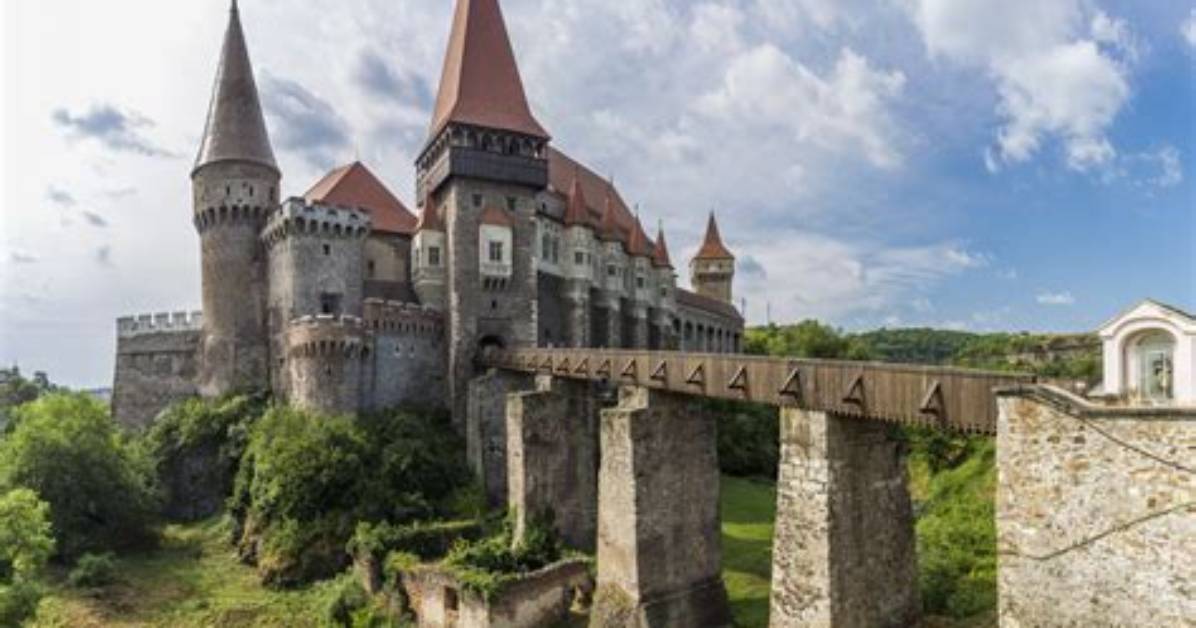 Where Is Corvin Castle Located?