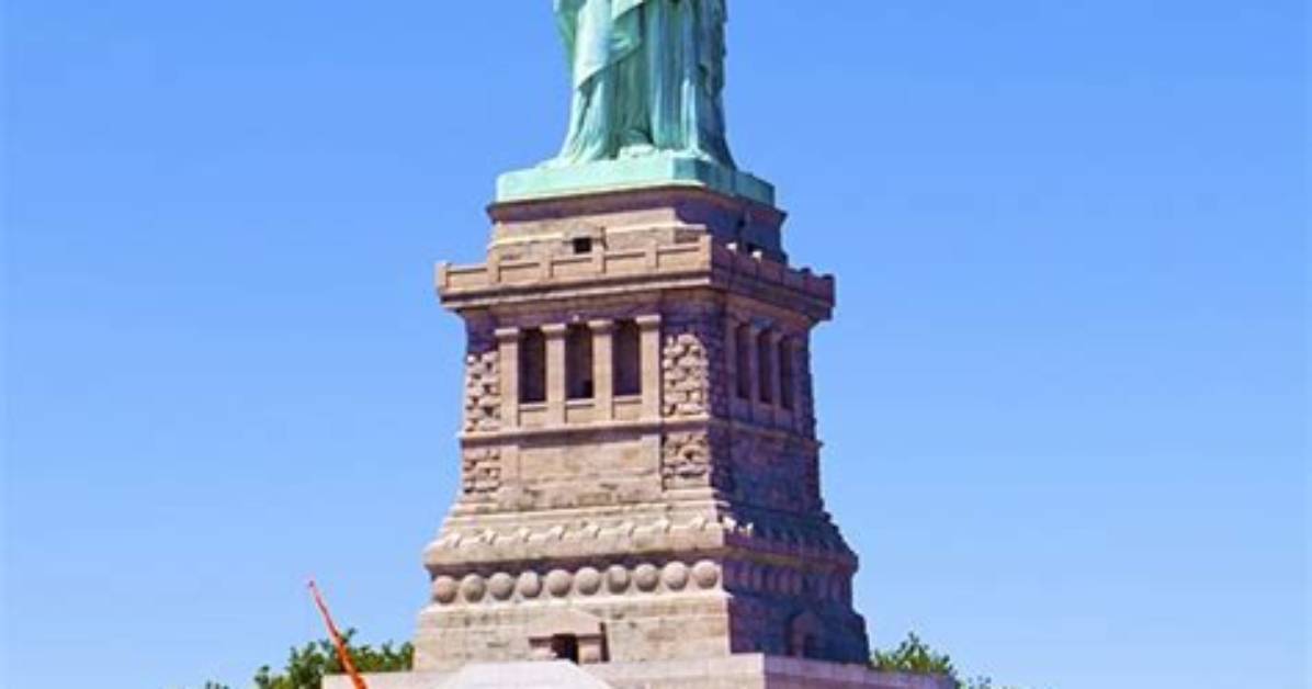 Where Is Statue Located?
