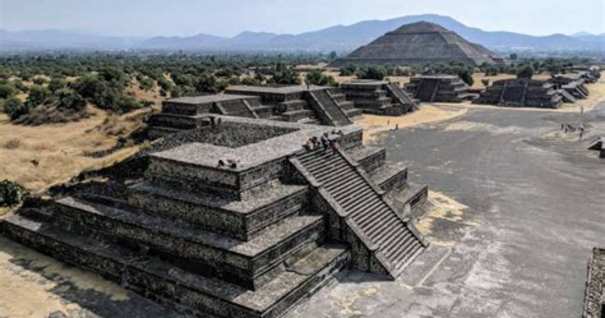 Where Was Tenochtitlan Built?