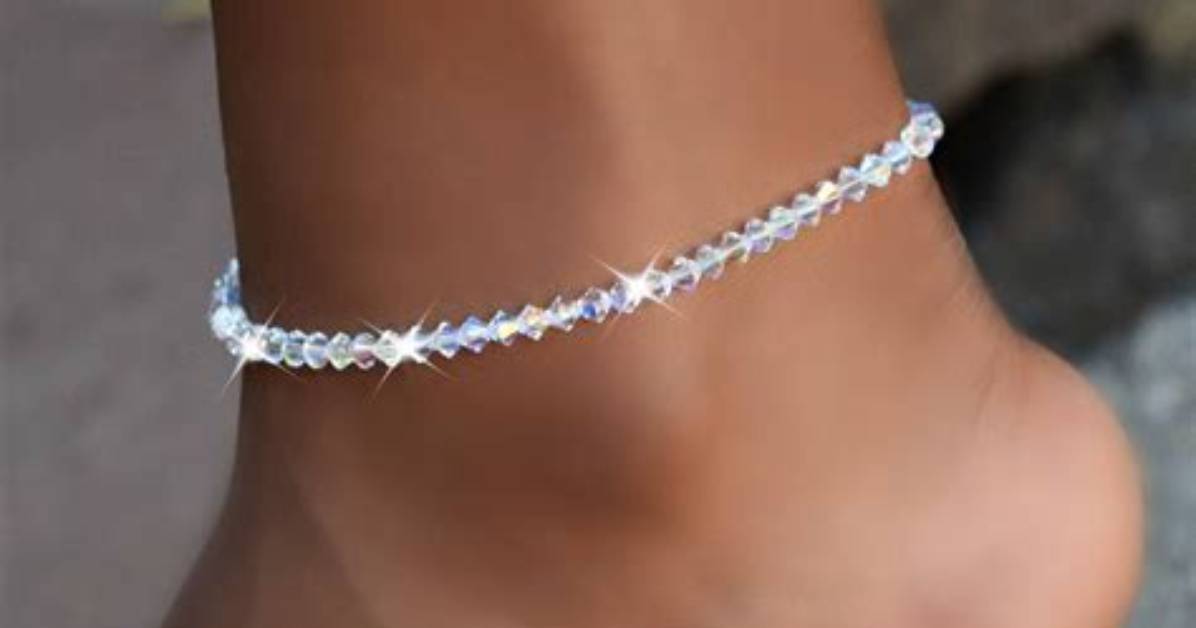 Which Ankle for Ankle Bracelet?