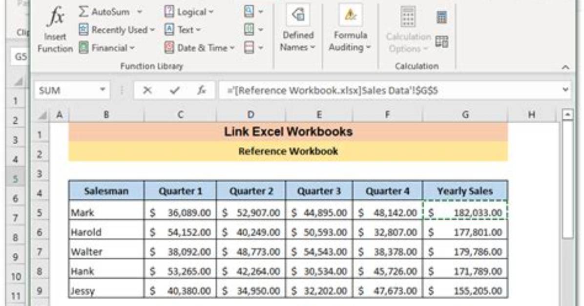 Which Command Links Workbooks in Excel?