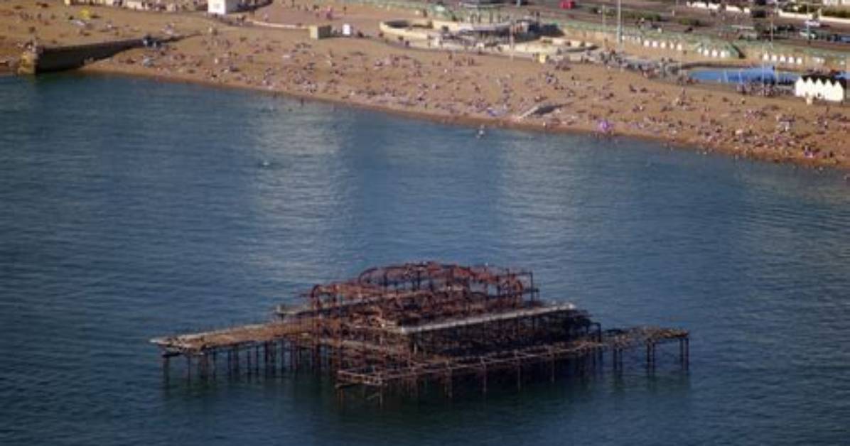 Which Pier Burnt Down in Blackpool?
