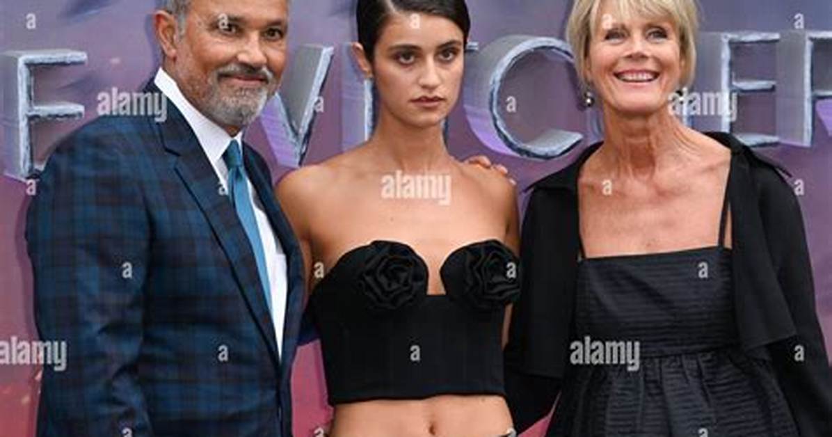 Who Are Anya Chalotra’s Parents? into Her Family and Origins